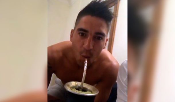 Leandro Fernández se burló de Racing en un video en vivo