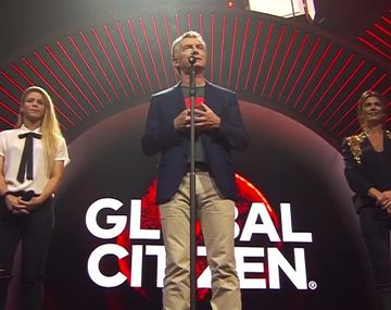 Macri se lamentó por no poder bailar con Shakira y sorprendió con su inglés