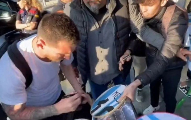 El llamativo gesto de Messi en el aeropuerto antes de volver a París