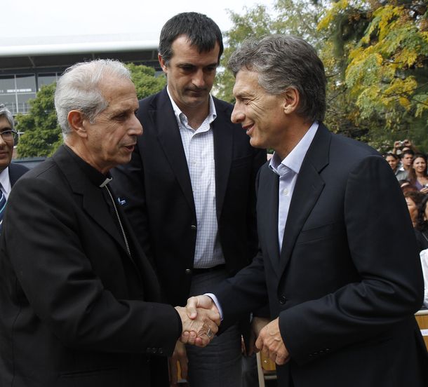 Esteban Bullrich reconoció las falencias del sistema de inscripción online