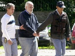 Carlos Carrascosa Carlos Carrascosa