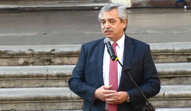 Alberto Fernández firmó un compromiso federal con gobernadores y candidatos