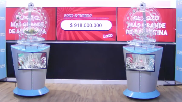 El mal momento del locutor de Loto Plus: no pudo terminar el sorteo