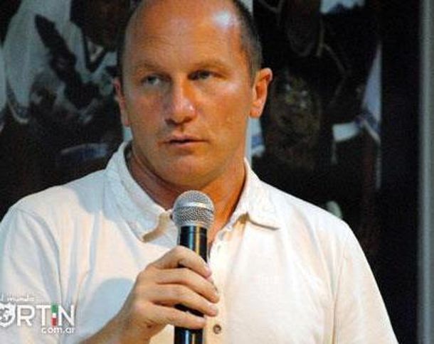 El próximo DT de Vélez se podría conocer en 48 horas