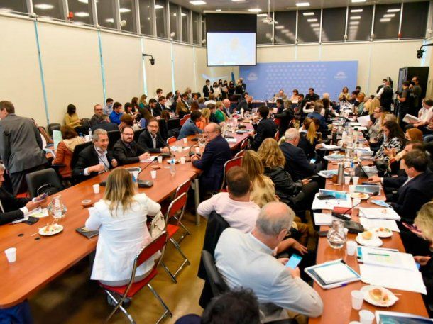 Diputados debate en comisión presupuesto universitario, jubilaciones y reforma laboral
