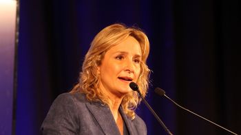 La precandidata Laura Raffo no descartó pasar a ser estado asociado del Mercosur para poder negociar de forma unilateral con otros países. La precandidata Laura Raffo no descartó pasar a ser estado asociado del Mercosur para poder negociar de forma unilateral con otros países.