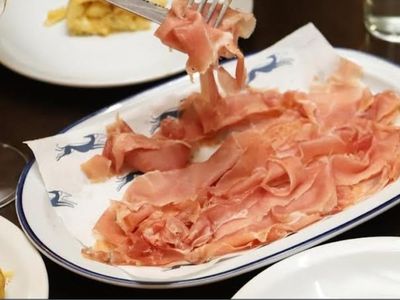 Con platos abundantes y sabores caseros, este bodegón funciona desde 1930 en Buenos Aires.&nbsp;