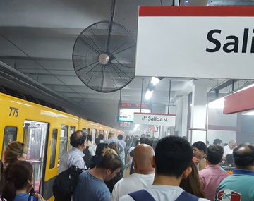 Linea B Subte interrumpida por principio de incendio. Foto de Twitter