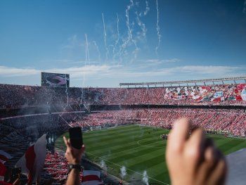 Fue comparado con Francescoli por su talento, pero los altibajos arruinaron su carrera.