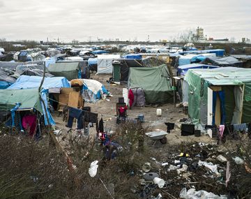 La Justicia de Francia autorizó el desalojo de un campo de refugiados