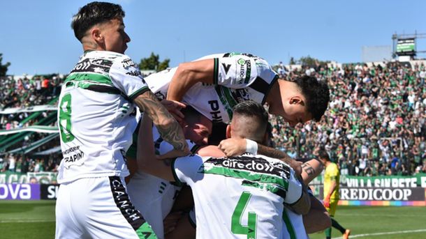 Nueva Chicago semifinalista de la Primera Nacional.