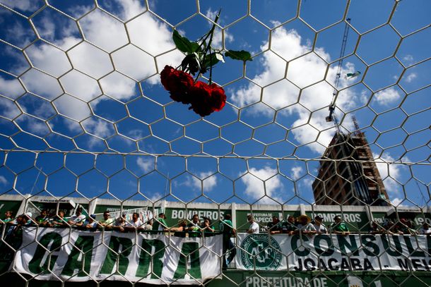 Todo Brasil de duelo por el accidente de Chapecoense