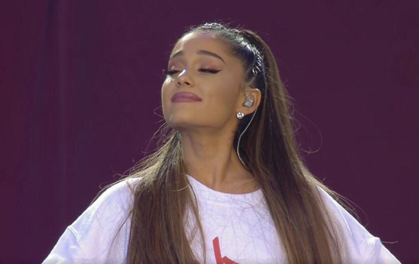 Ariana Grande volvió a cantar en Manchester tras los atentados.