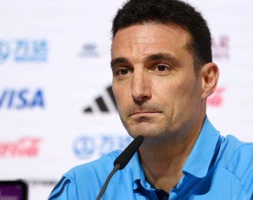 El llanto de Lionel Scaloni al ver a los hinchas en la caravana de la Selección