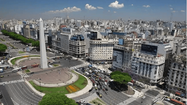 Cómo se vería la Ciudad de Buenos Aires si tuviera montañas. (Foto: Il Porfesional).