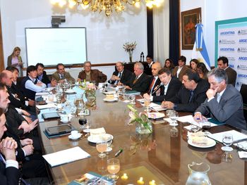 Buscan mejorar la competitividad de los productores