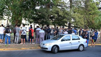 trabajadores de fate niegan ausentismo y reclaman la reapertura de la planta: continuidad laboral trabajadores de fate niegan ausentismo y reclaman la reapertura de la planta: continuidad laboral