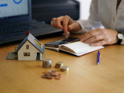 Infonavit y su programa para vender casas invadidas. Infonavit y su programa para vender casas invadidas.