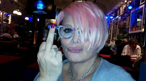 Tras su renuncia al Bailando, Carmen Barbieri sigue provocando: Fuck you