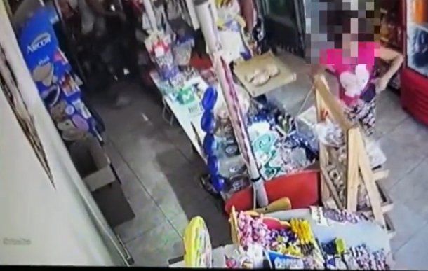 San Juan: una nena de 10 años le robó el celular a una kiosquera