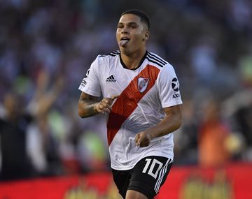 River derrotó al puntero Racing en el Monumental