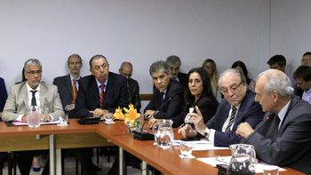 hsbc: diputados rechazan postura de cablevision hsbc: diputados rechazan postura de cablevision