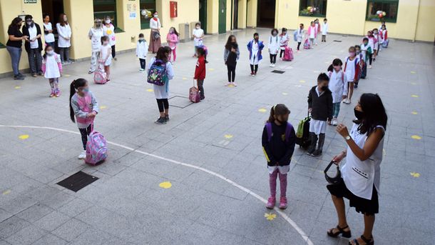 Vacunación a docentes: la inscripción arrancará en los próximos días