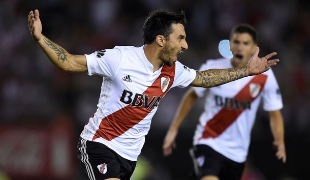 River presentó su camiseta alternativa: mirá la nueva versión de la tricolor