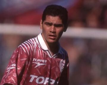 Huguito Morales fue campeón de la Copa Conmebol en 1996 con Lanús.&nbsp;
