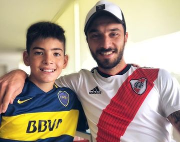 Scooco con Augusto, el nene hincha de Boca