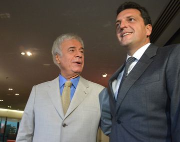 Mientras analiza competir en las PASO