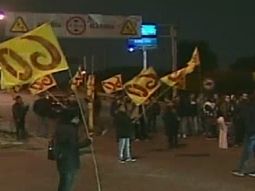 colectiveros de la linea 60 ya cortaron el puente la noria colectiveros de la linea 60 ya cortaron el puente la noria