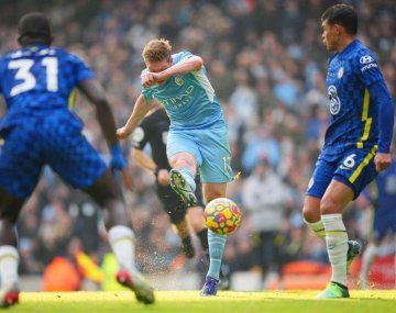 Manchester City venció al Chelsea y quedó más cerca de consagrarse en la Premier League