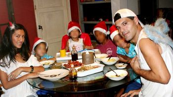 ex modelo presa en tailanda pudo volver a ver a sus hijos gracias a messi ex modelo presa en tailanda pudo volver a ver a sus hijos gracias a messi