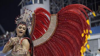 con casi 500 comparsas, comenzo el carnaval de rio con casi 500 comparsas, comenzo el carnaval de rio