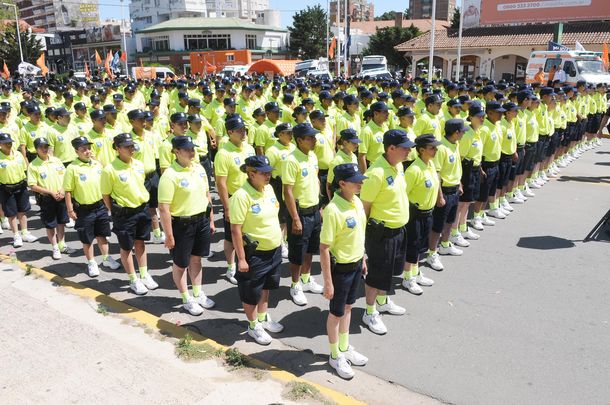 Scioli convocó a 80 intendentes y 2.000 policías para tratar temas de seguridad
