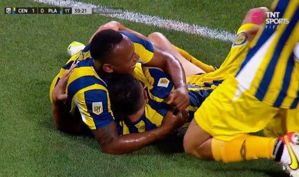 El espectacular golazo de Lovera para el triunfo de Rosario Central ante Platense