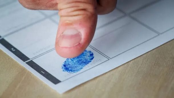 Elecciones 2023: habilitan la votación por huella dactilar en 12 provincias