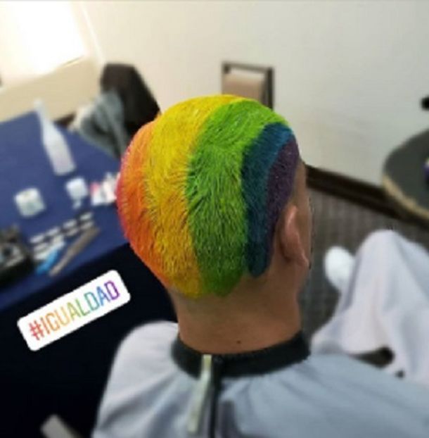 El extravagante look de Nahuel Guzmán en apoyo a la comunidad LGBT