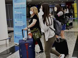 El Ministerio de Trabajo inst&oacute; a otorgar una licencia excepcional a las personas que viajen al exterior