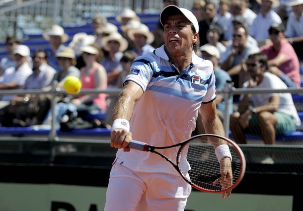 En un partido maratónico, Berlocq perdió y Argentina cae en la serie