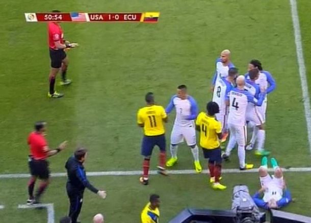 Mirá la brutal patada de un reconocido jugador de Ecuador