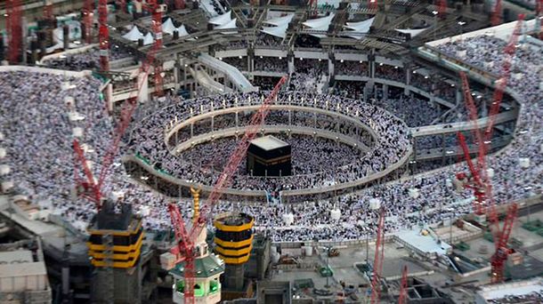 Derrumbe fatal en La Meca: cayó una grúa y murieron al menos 107 personas