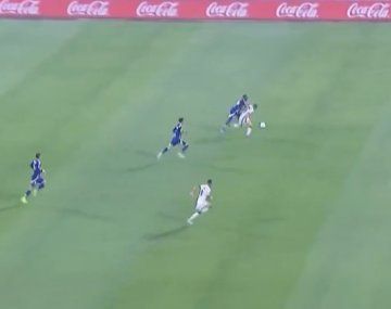 Polémica en Boca vs Vélez: ¿era roja para Luis Advíncula?