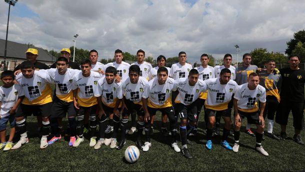 Lloró el Papa: su equipo perdió ante un sensacional Argentino de Quilmes