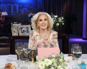 La Noche de Mirtha Legrand en El Trece.