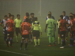 La niebla suspendió un partido de la Primera Nacional
