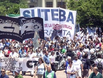 Docentes marcha 29-11 Télam
