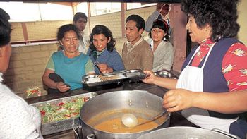 por el aumento de precios hay mas pobres que asisten a los comedores por el aumento de precios hay mas pobres que asisten a los comedores