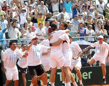 Delbonis le ganó a Bellucci y Argentina eliminó a Brasil